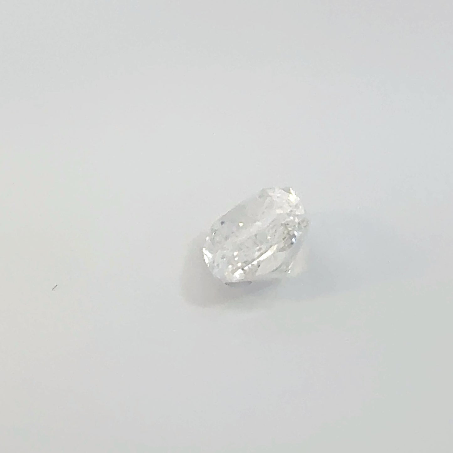 2.00 CT F VS1 Cushion Modified Brilliant Lab-Grown Diamond – IGI Certified