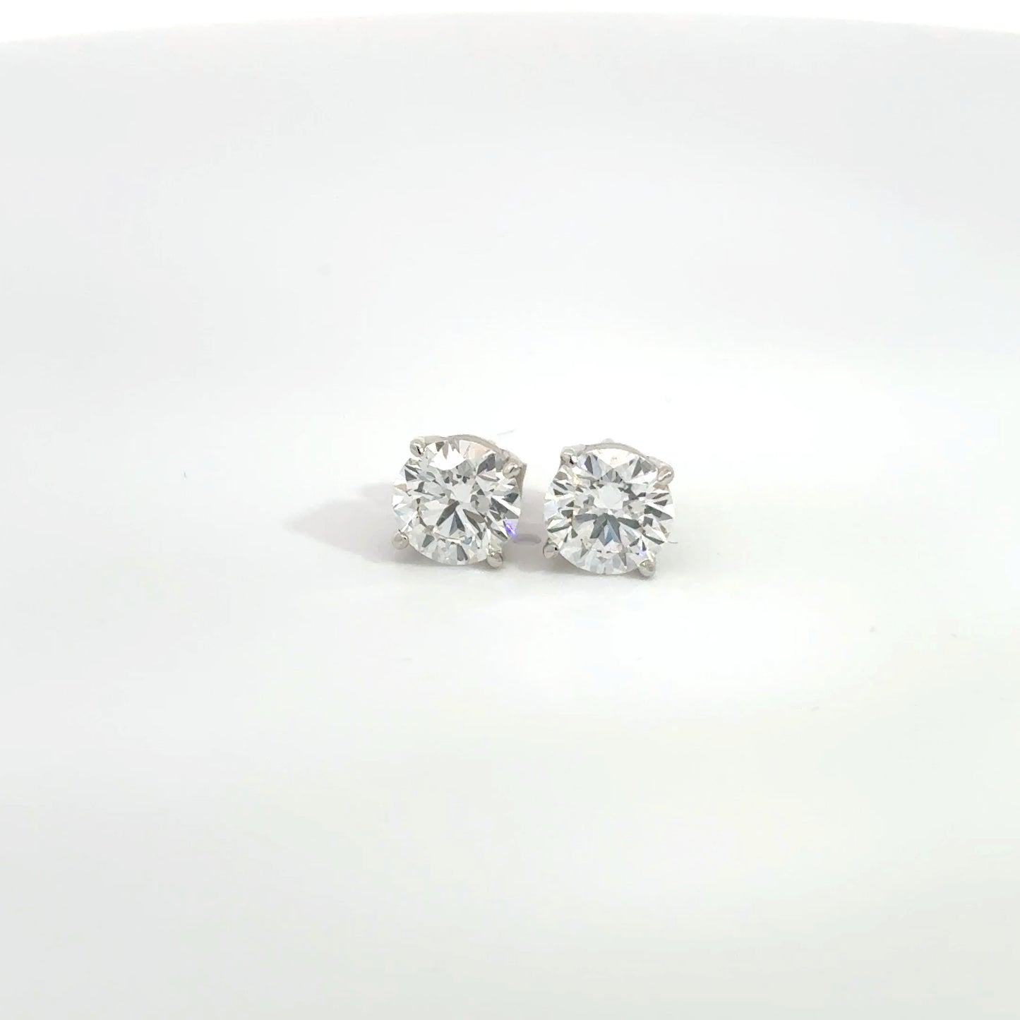 2.00 CTW D VS1 Round Lab-Grown Diamond Stud Earrings – IGI Certified – 14K White Gold (Friction Backs)