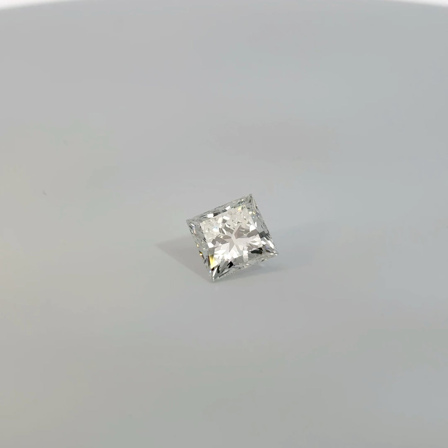 3.94 CT F VS1 Princess Cut Lab-Grown Diamond – IGI Certified