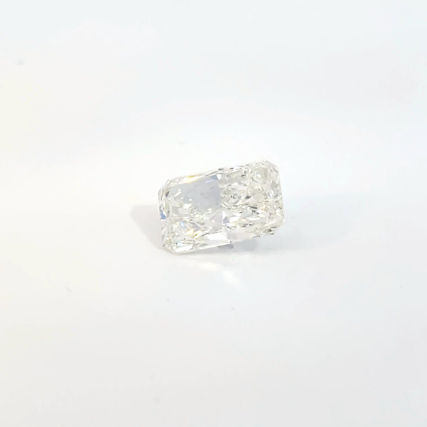 5.00 CT G VS1 Rectangular Modified Brilliant Lab-Grown Diamond – IGI Certified