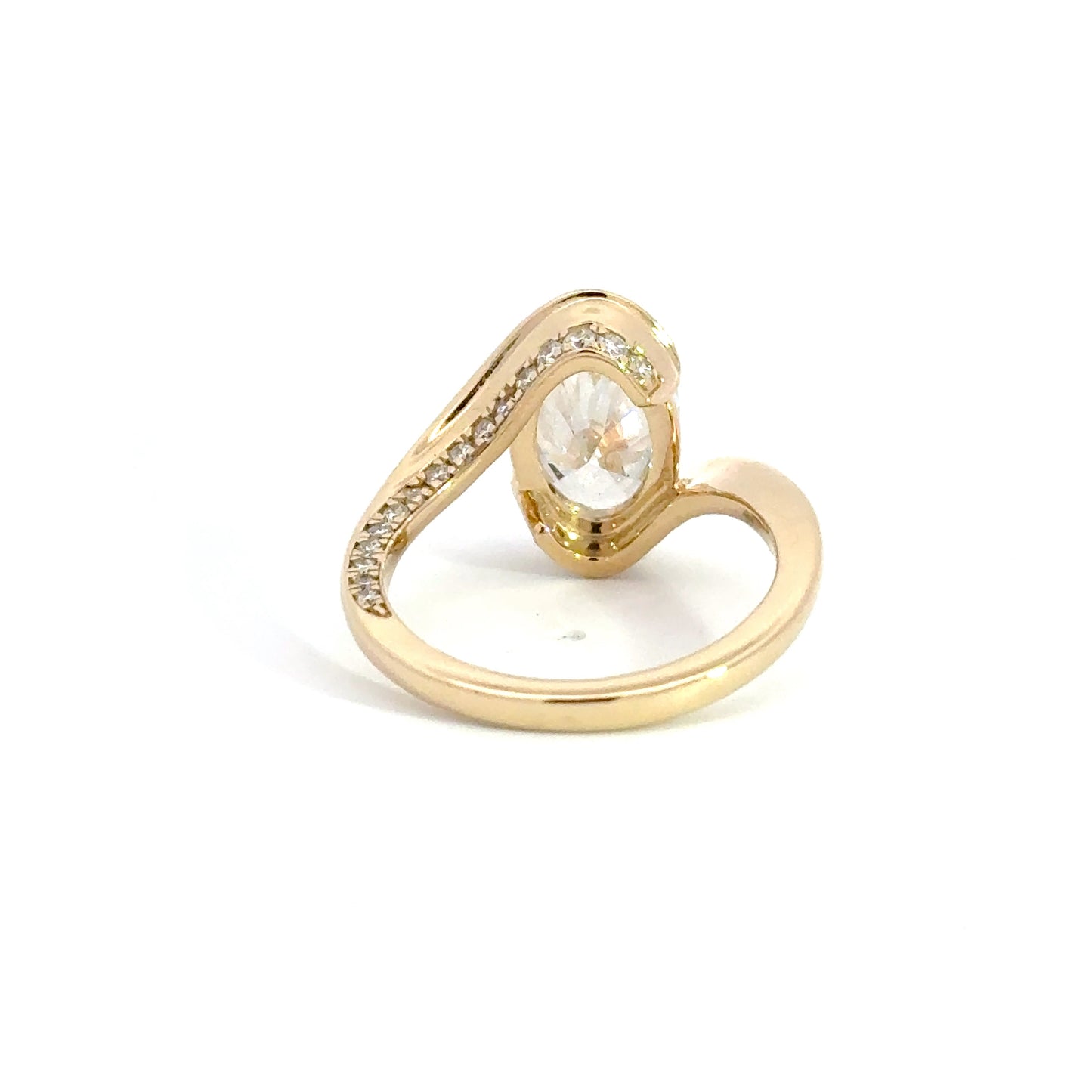 3CT OVAL BYPASS RING