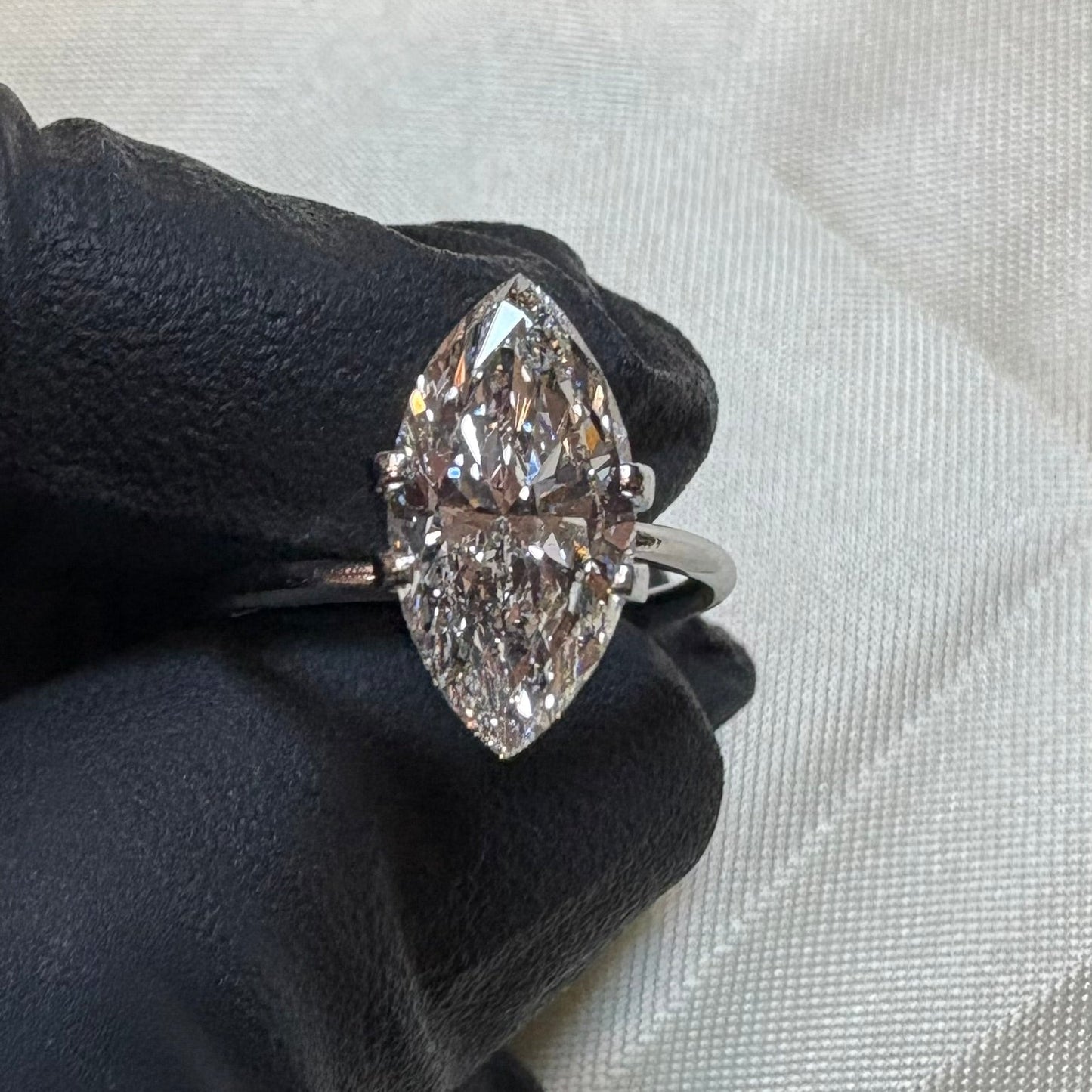 3.00 Carat F-VS1 Marquise