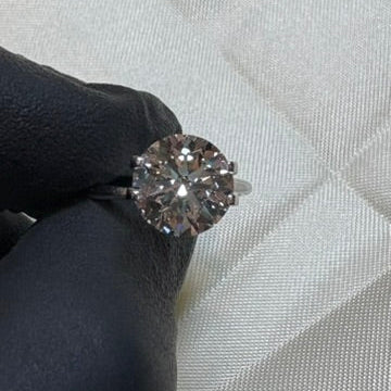 2.05 Carat F-VS1 Round Brilliant