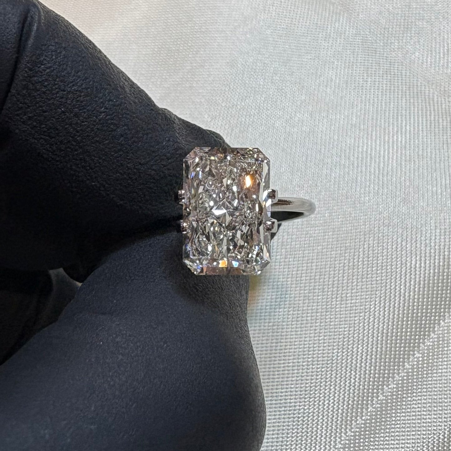 5.00 Carat G-VS1 Radiant