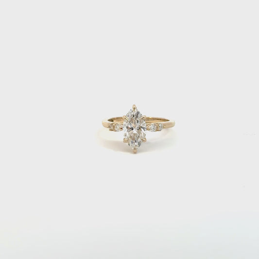 1.50 CT E VVS2 Marquise Lab-Grown Diamond – Pear & Round 0.16 CTW Mounting